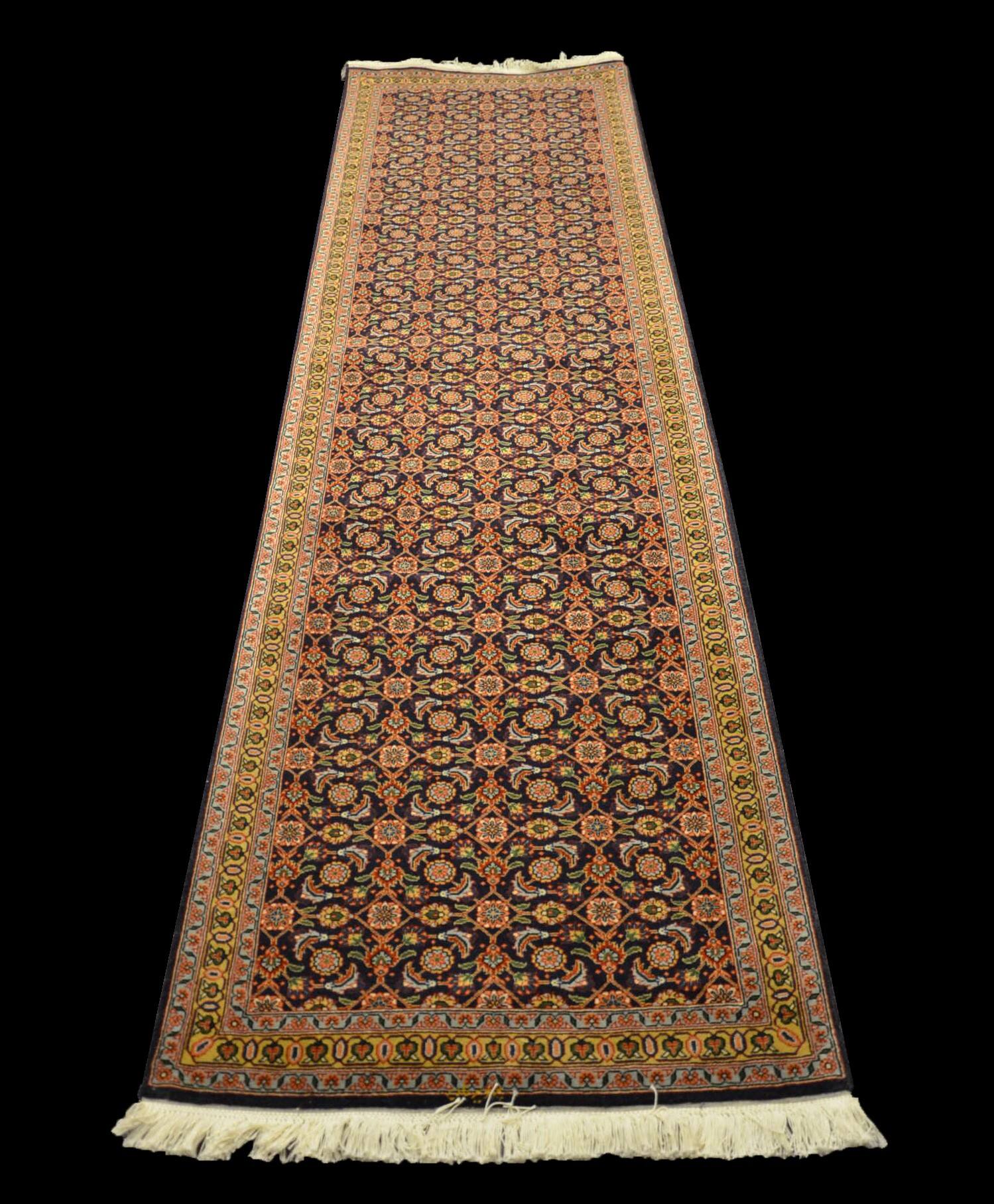 Иранский ковёр из шерсти и шёлка (13-400/300x75) 